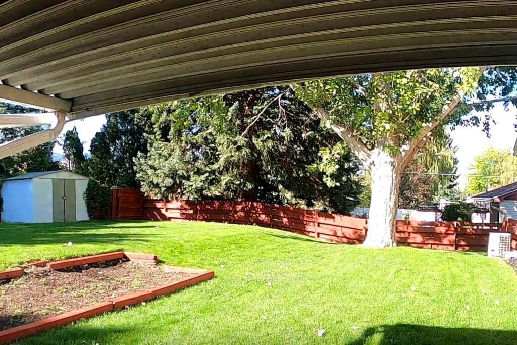 The Brickhouse Villa Поукателоу Екстериор снимка